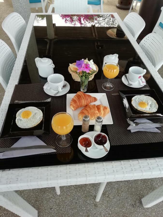 Union Amicale Corse Dakar Otel Dış mekan fotoğraf